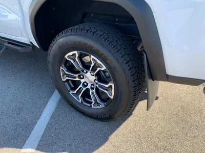 2023 GMC Canyon AT4