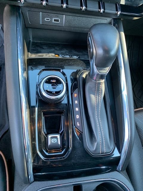 2023 GMC Canyon AT4