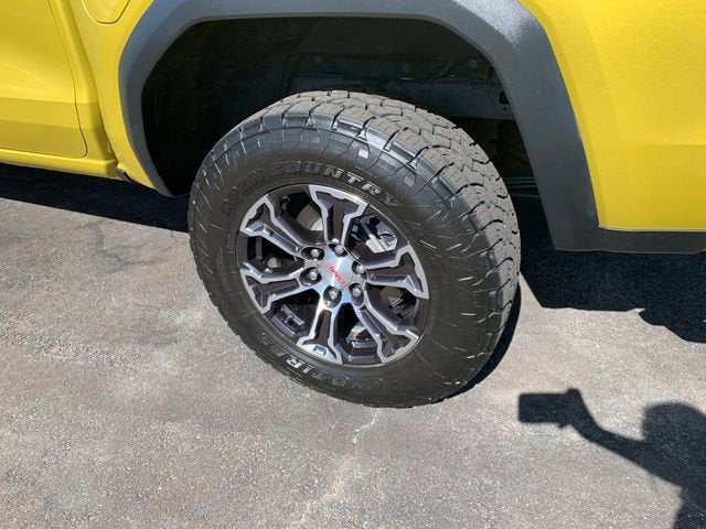 2023 GMC Canyon AT4