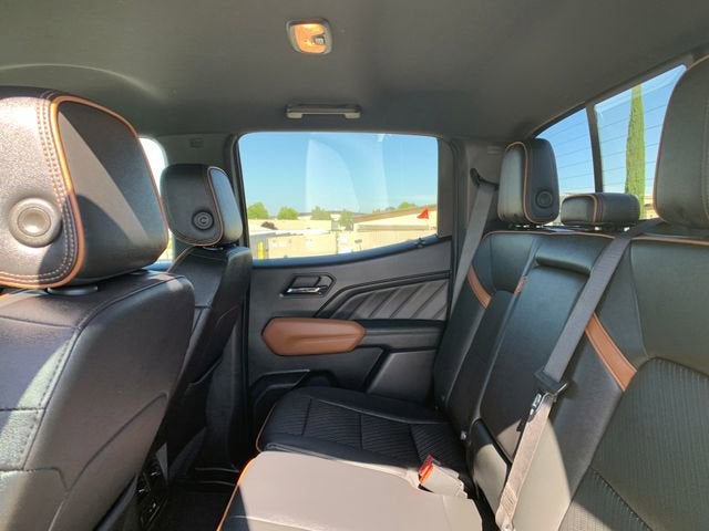 2023 GMC Canyon AT4
