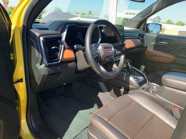 2023 GMC Canyon AT4
