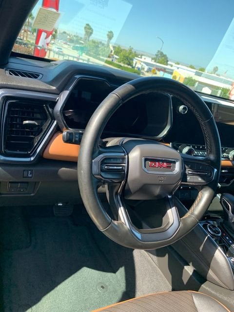 2023 GMC Canyon AT4