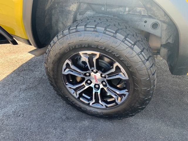 2023 GMC Canyon AT4