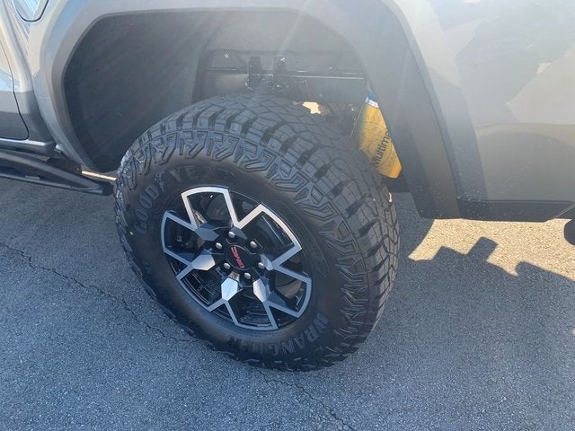 2024 GMC Canyon AT4X