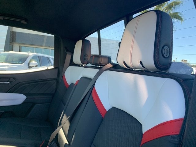 2024 GMC Canyon AT4X