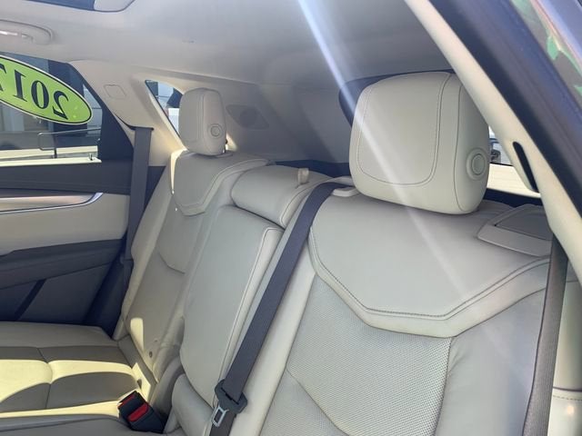2017 Cadillac XT5 Luxury FWD