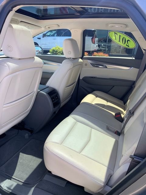 2017 Cadillac XT5 Luxury FWD