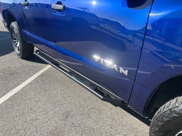 2022 Nissan TITAN Crew Cab SV 4x4