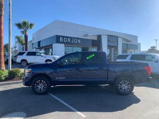 2022 Nissan TITAN Crew Cab SV 4x4