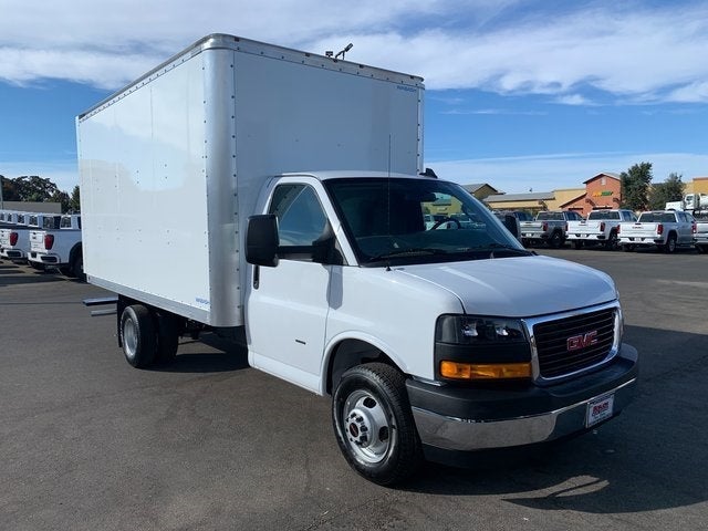 2024 GMC Savana Cutaway 3500 1WT
