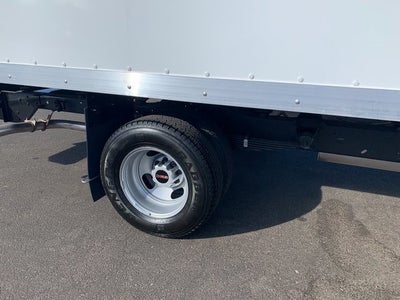 2024 GMC Savana Cutaway 3500 1WT