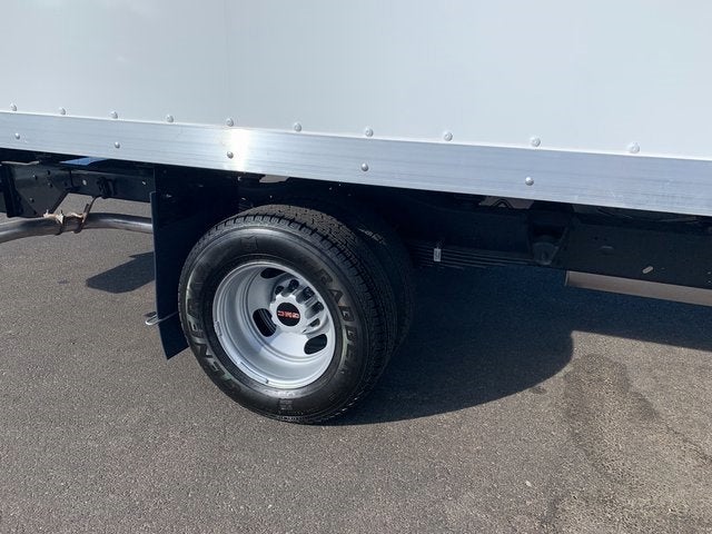 2024 GMC Savana Cutaway 3500 1WT