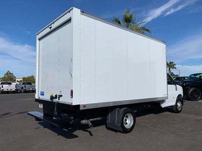 2024 GMC Savana Cutaway 3500 1WT