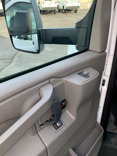 2024 GMC Savana Cutaway 3500 1WT