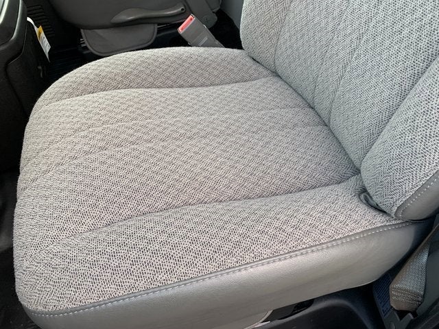 2024 GMC Savana Cutaway 3500 1WT