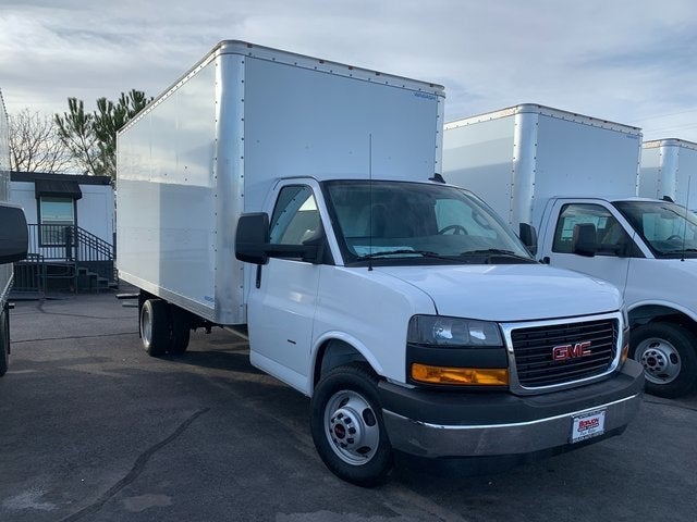2024 GMC Savana Cutaway 3500 1WT