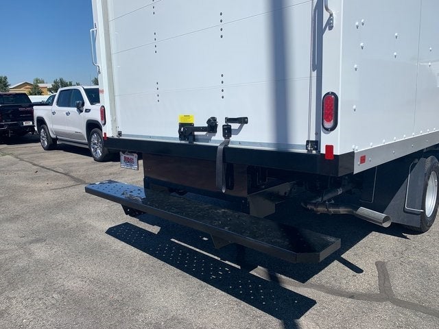 2024 GMC Savana Cutaway 3500 1WT