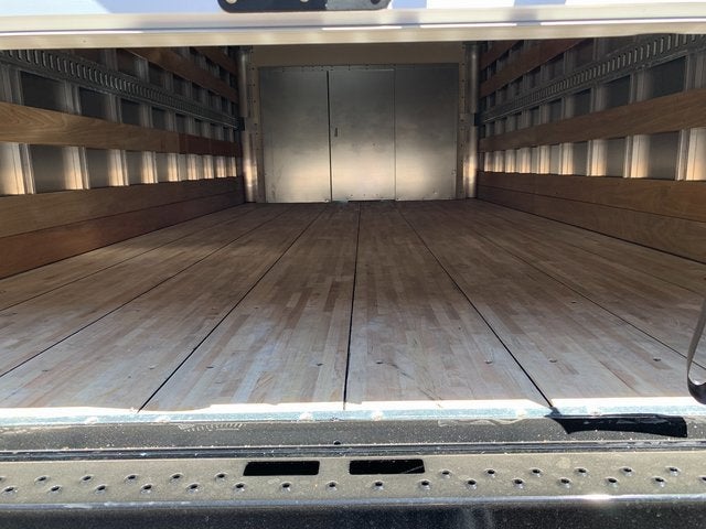 2025 GMC Savana Cutaway 3500 1WT