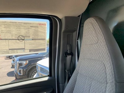 2025 GMC Savana Cutaway 3500 1WT