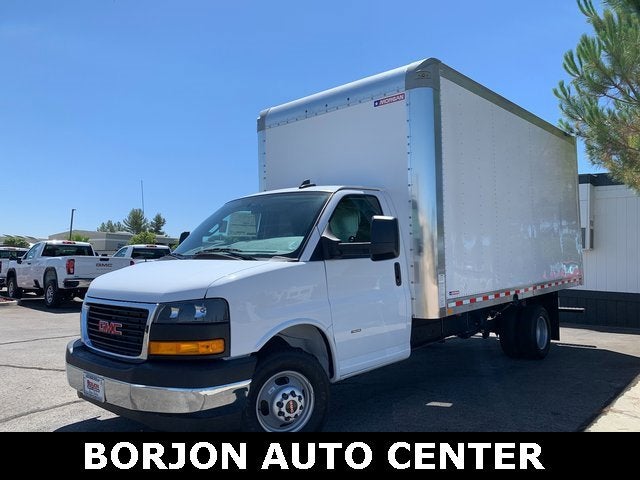 2025 GMC Savana Cutaway 3500 1WT