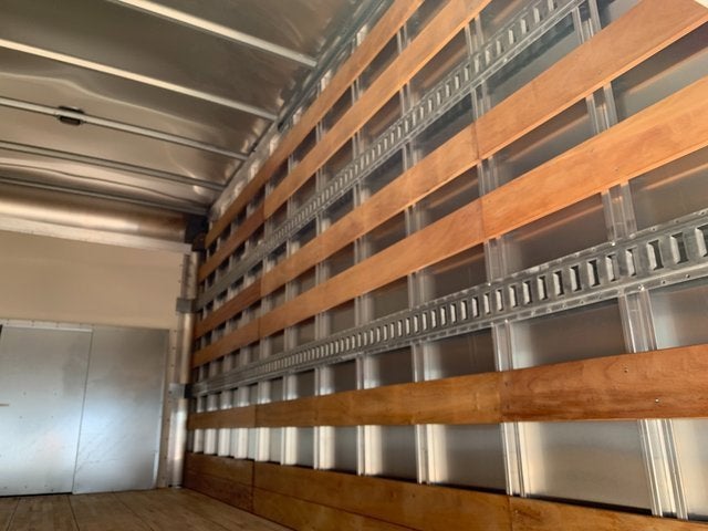 2025 GMC Savana Cutaway 3500 1WT