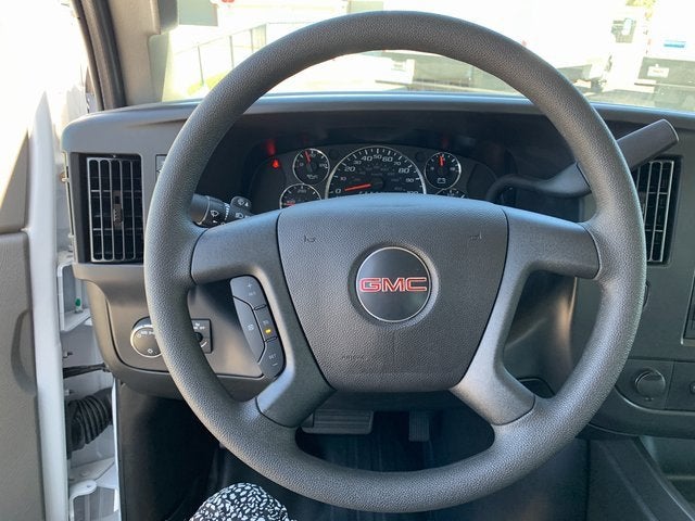 2025 GMC Savana Cutaway 3500 1WT