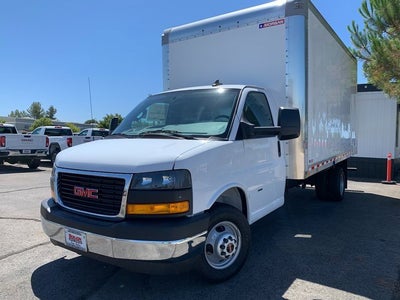 2025 GMC Savana Cutaway 3500 1WT