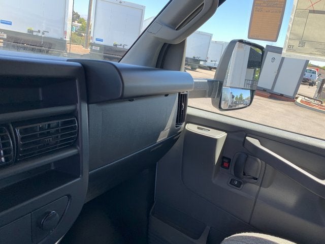 2025 GMC Savana Cutaway 3500 1WT