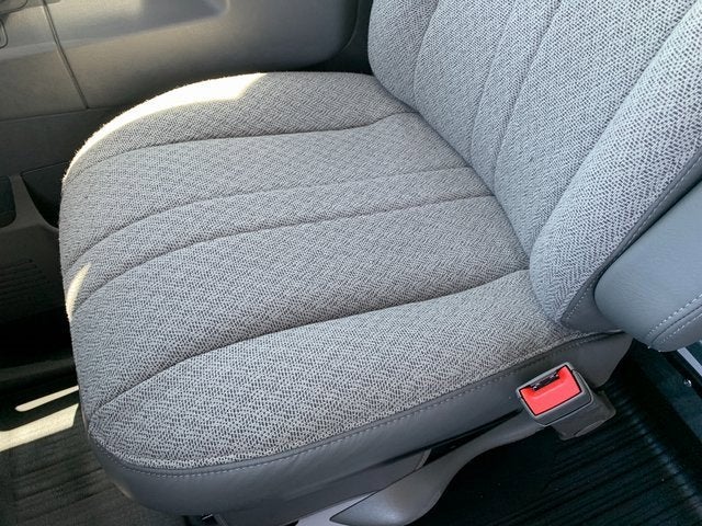 2025 GMC Savana Cutaway 3500 1WT