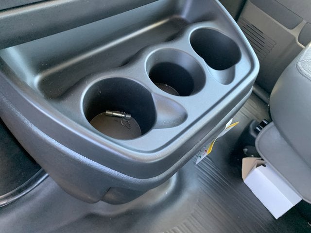 2025 GMC Savana Cutaway 3500 1WT