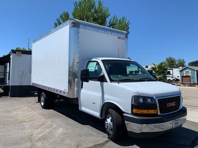 2025 GMC Savana Cutaway 3500 1WT