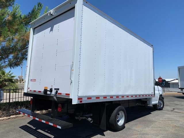 2025 GMC Savana Cutaway 3500 1WT