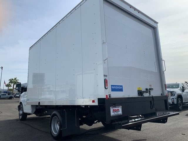 2024 GMC Savana Cutaway 4500 2WT