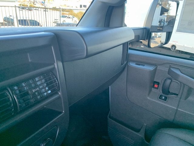 2024 GMC Savana Cutaway 4500 2WT