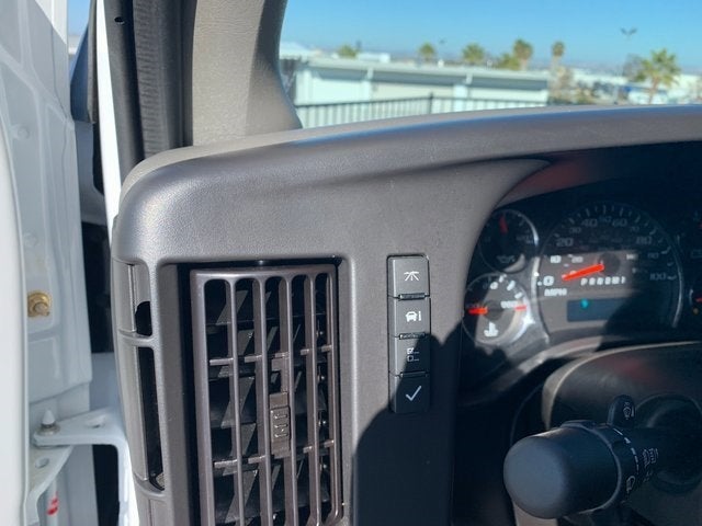 2024 GMC Savana Cutaway 4500 2WT