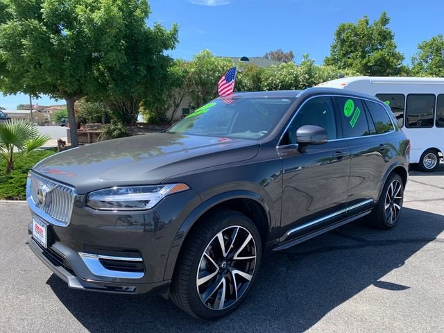 2024 Volvo XC90 B5 Plus Bright theme 4WD's photo